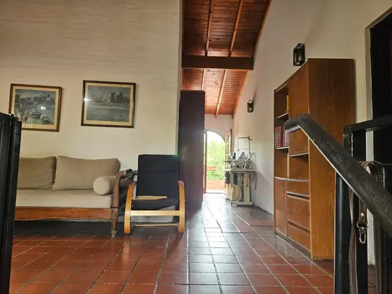 Casa con jardín y pileta, a 3 cuadras del centro, foto 12
