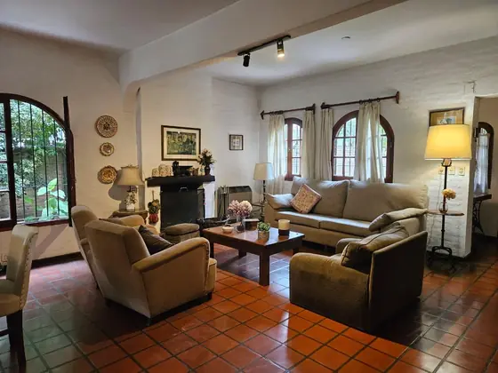 Casa con jardín y pileta, a 3 cuadras del centro, foto 4