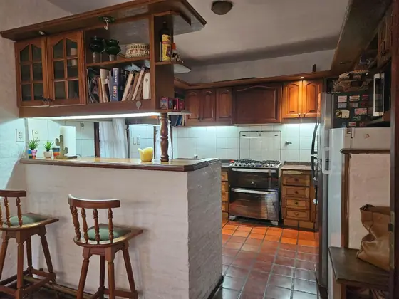 Casa con jardín y pileta, a 3 cuadras del centro, foto 8