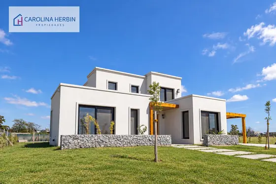 Casa a estrenar en Village Joven, foto 1