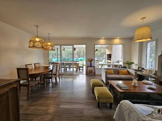Casa en Bella Vista Chico, a metros de Regatas, foto 2